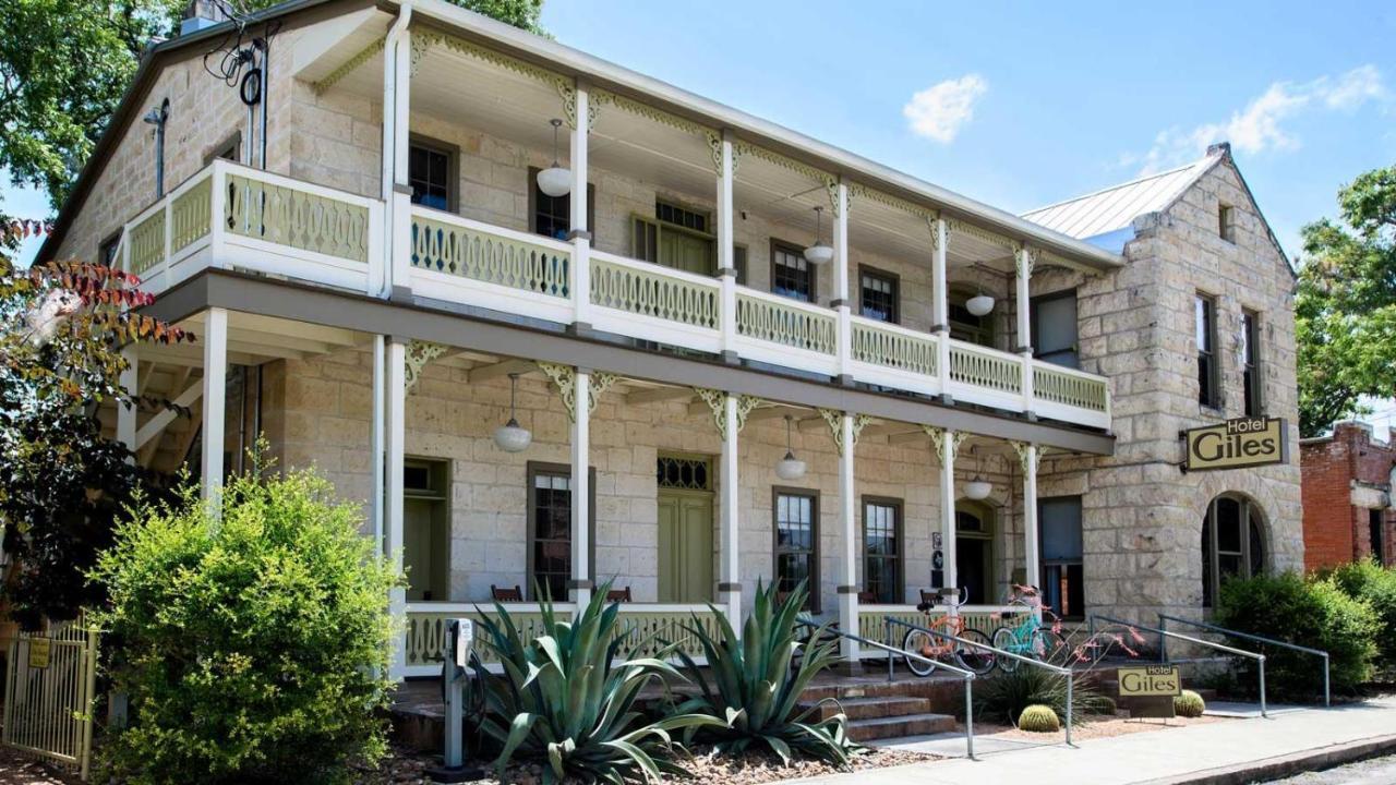 קומפורט Hotel Giles מראה חיצוני תמונה